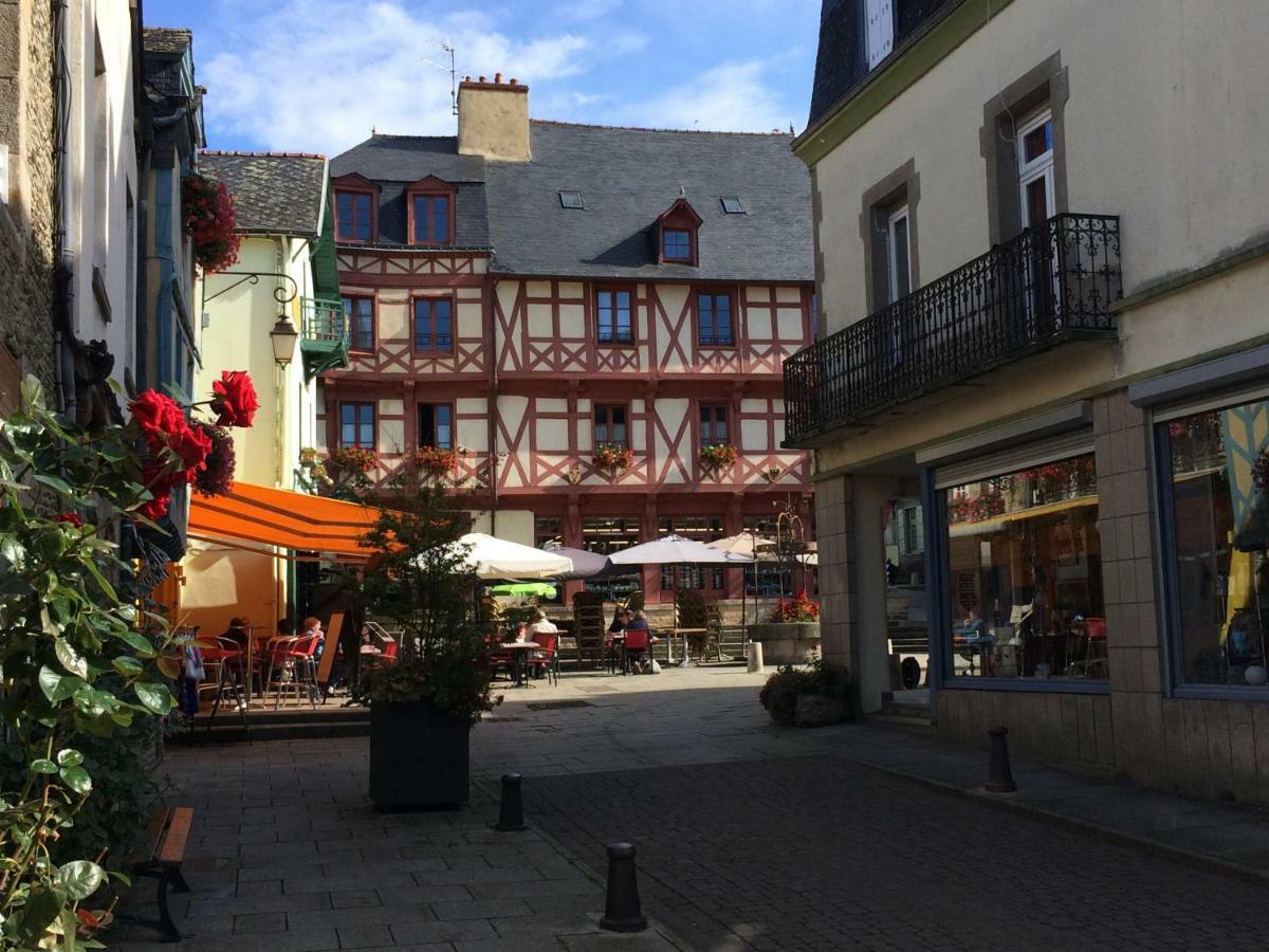 La Maison De Ville Josselin Otel Dış mekan fotoğraf